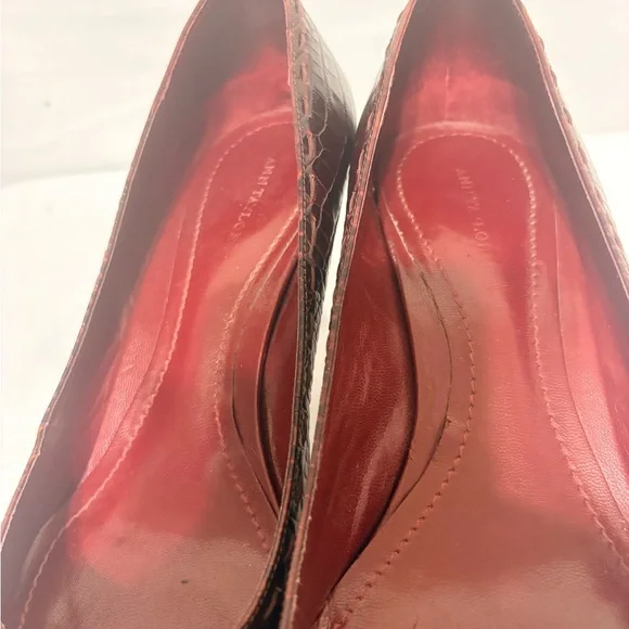 vintage-style brown alligator print pumps - Picture 10 of 11